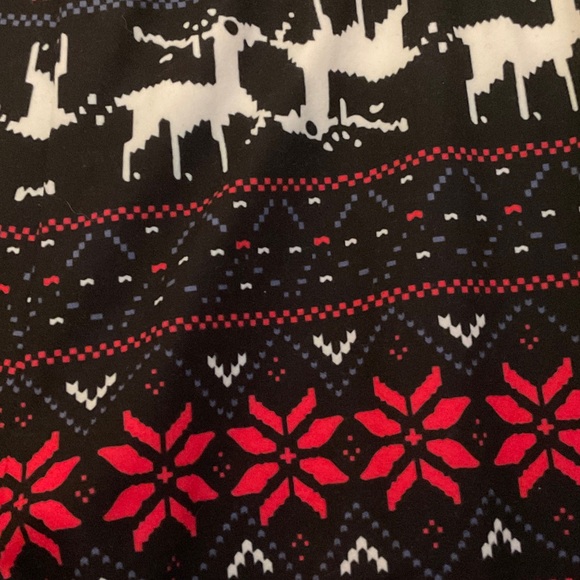 Women's Festive Reindeer Leggings - Black and Red - Picture 2 of 4